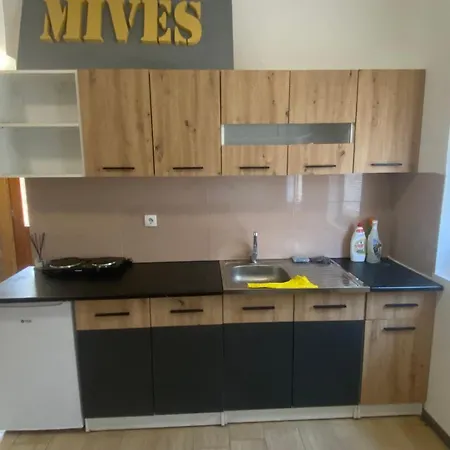 Mives Appartamento Rumenka